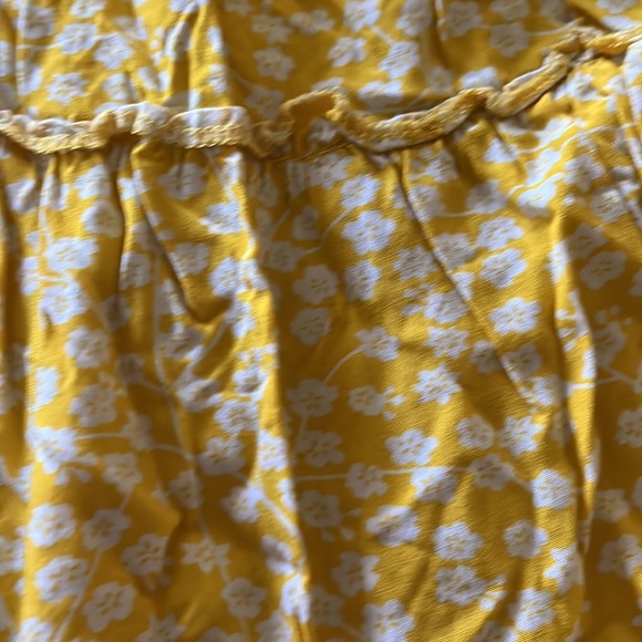 SHEIN Floral Skirt - Picture 2 of 3